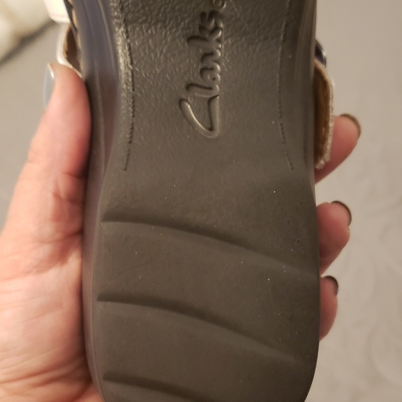 Clarks Sandals - Picture 5 of 6